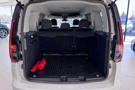 Volkswagen Caddy osobowy L1H1 AT