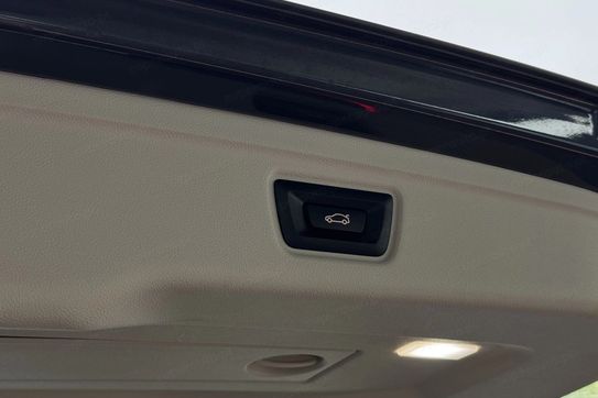 BMW Seria 3 318i aut