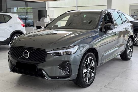 Volvo XC60 T6 Plug-In Hybrid AWD Plus Dark