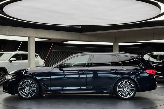 BMW Seria 5 530i xDrive M Sport sport