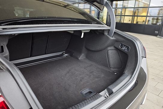 Mercedes Klasa E 220 d Mhev 4-Matic Amg 9G-Tronic