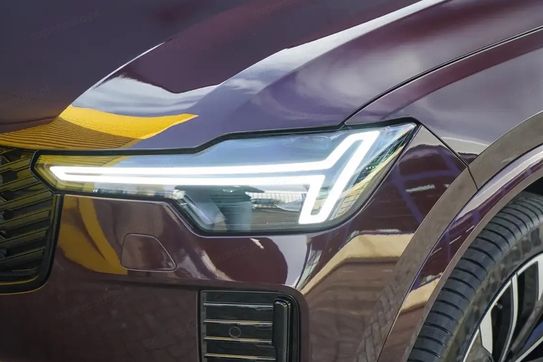 Volvo XC90 T8 AWD Plug-In Hybrid Ultra Dark 7os