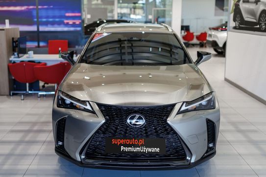 Lexus UX 300h F Sport Design