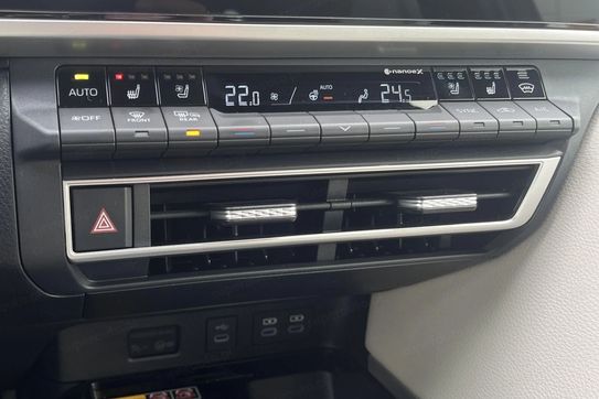 Toyota Camry 2.5 Hybrid Executive e-CVT