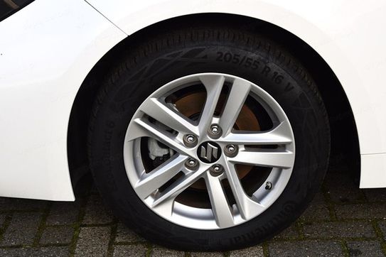 Suzuki Swace Premium Plus
