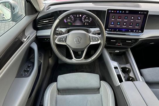 Volkswagen Passat 1.5 eTSI DSG