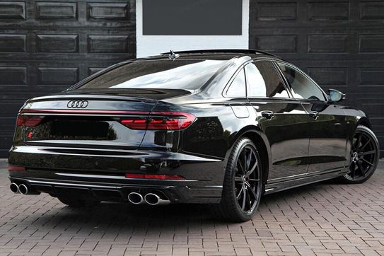 Audi A8 S8 TFSI quattro
