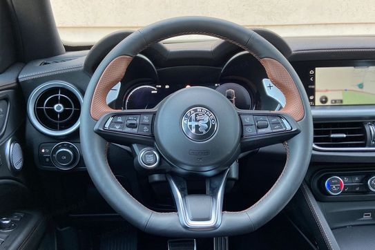 Alfa Romeo Stelvio Intensa Q4