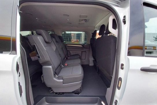 Volkswagen Caravelle TDI L2H1