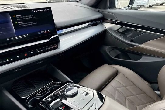 BMW Seria 5 520d xDrive M Sport