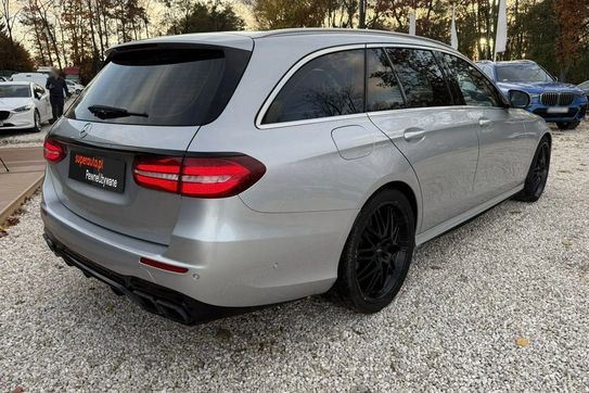 Mercedes E Klasa 400 4-Matic 9G-TRONIC