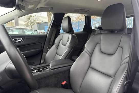 Volvo XC60 B4 B Momentum Pro