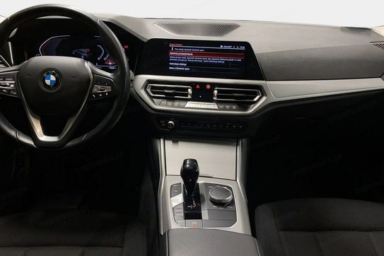 BMW Seria 3 320d mHEV sport-aut