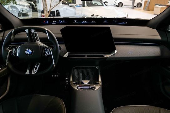 BMW iX3 50 xDrive M Sport