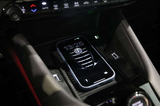 Alfa Romeo Junior 1.2 Ibrida Q4 Ti
