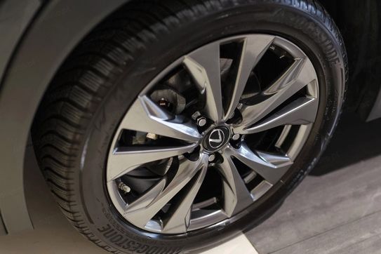 Lexus UX 250h F Sport Design 2WD