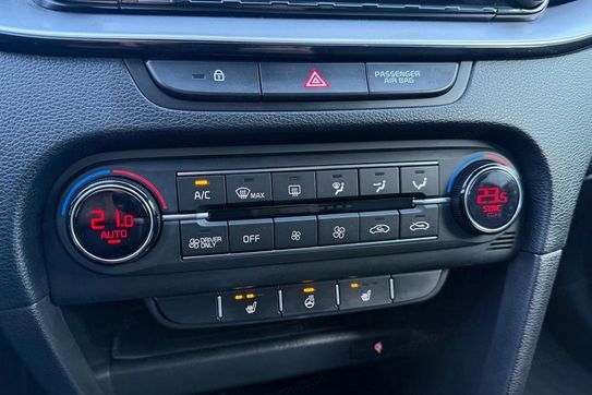 Kia XCeed 1.6 GDI PHEV Business Line DCT