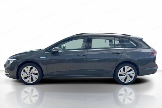 Volkswagen Golf VIII Style DSG