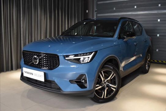 Volvo XC40 B3 Plus Dark