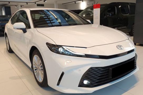 Toyota Camry Comfort 2.5 Hybrid Dynamic Force