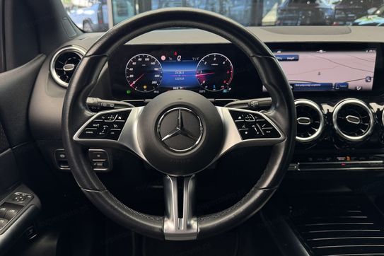Mercedes B Klasa 220 d Progressive