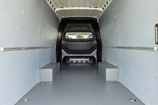Iveco Daily 35S16 L4H2