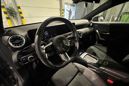 Mercedes Klasa A A 200 AMG Line 7G-DCT