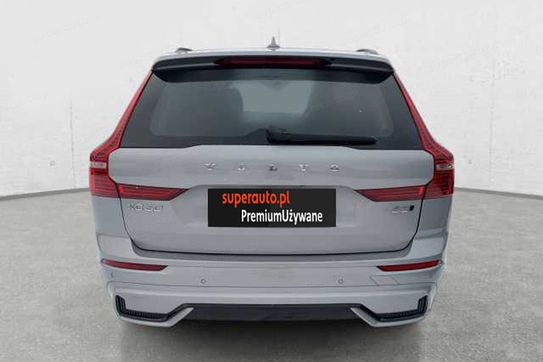 Volvo XC60 B5 B AWD Plus Dark aut