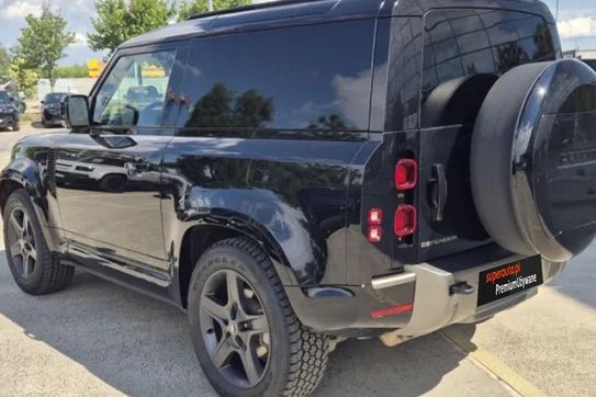 Land Rover Defender 90 D250 X-Dynamic SE
