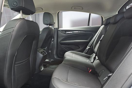 Opel Insignia 2.0 T Business Elegance S&S aut