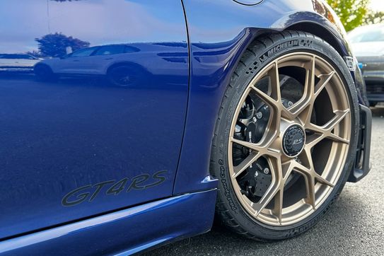 Porsche Cayman 718 GT4 RS