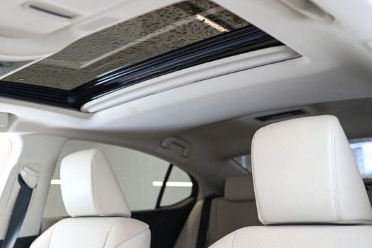 Lexus ES 300h Business Edition