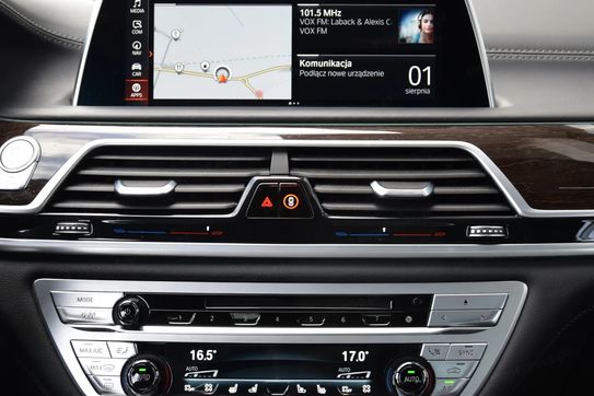 BMW Seria 7 750d xDrive M Sport