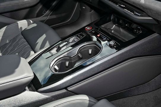 Audi A6 TDI quattro S line