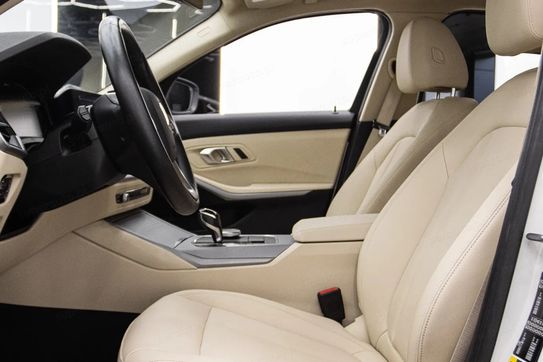BMW Seria 3 330e