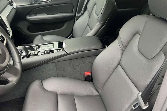 Volvo V60 T6 AWD Plug-In Hybrid Plus Dark