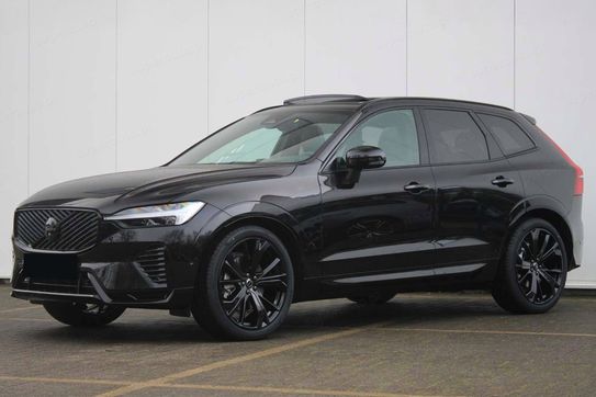 Volvo XC60 B5 AWD Ultra Black Edition