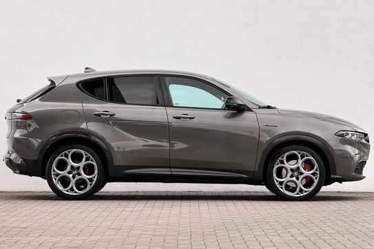 Alfa Romeo Tonale T4 GSE Veloce