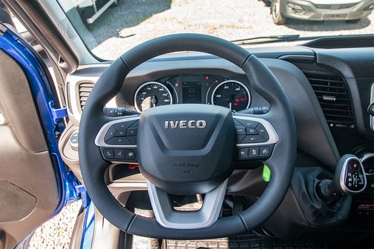 Iveco Daily 70C18HA8/P Hi-Matic Autolaweta