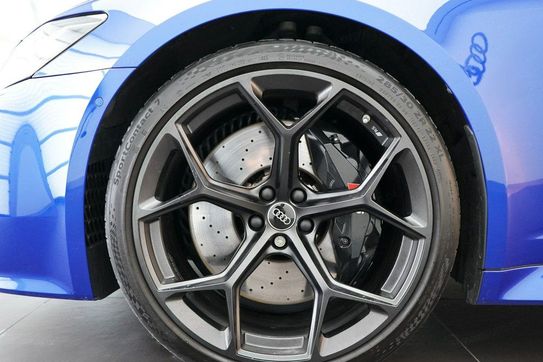 Audi A6 RS6 TFSI mHEV quattro Performance Tiptronic