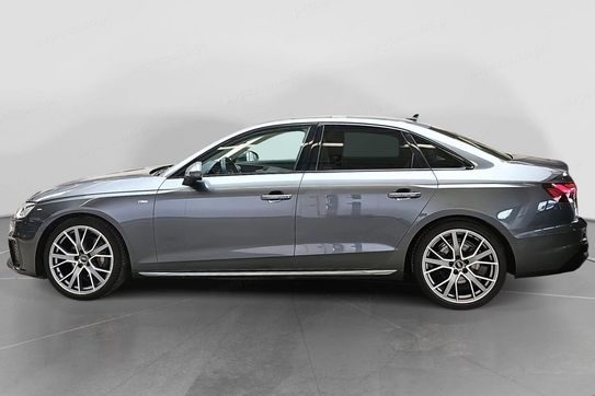 Audi A4 40 TFSI quattro S Line