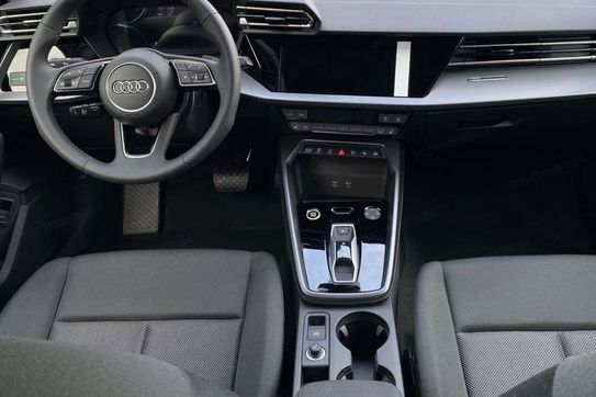 Audi A3 35 TFSI allstreet