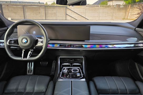 BMW Seria 7 740d xDrive M Sport