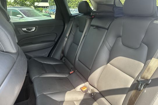 Volvo XC60 B4 B Plus Dark