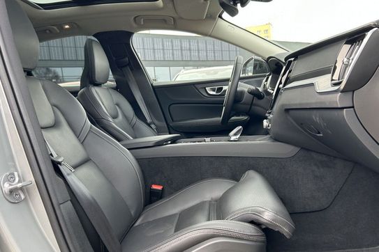 Volvo S60 B5 B AWD Ultimate Dark aut