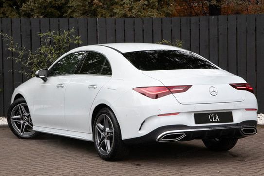 Mercedes CLA 250 e AMG Line
