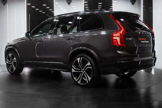 Volvo XC90 T8 AWD Plug-In Hybrid Plus Dark 7os aut