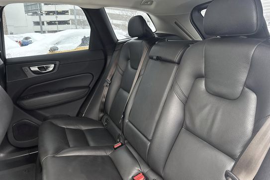 Volvo XC60 B4 B Plus Dark