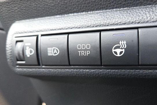 Toyota Corolla Comfort 1.5 benzyna