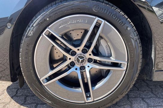 Mercedes Klasa E 220 d AMG